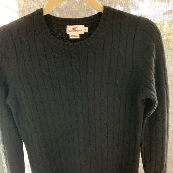 Vineyard vines black cable cashmere sweater - Picture 2 of 7
